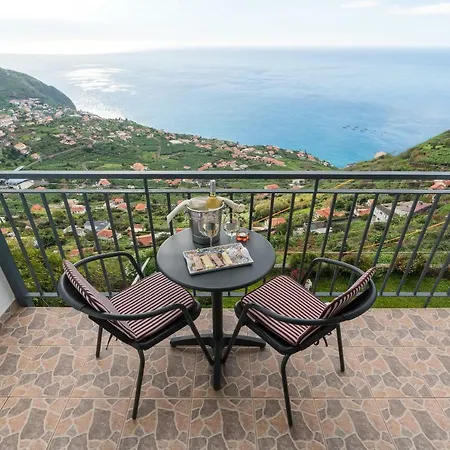 Casa Da Tenda Arco da Calheta (Madeira)