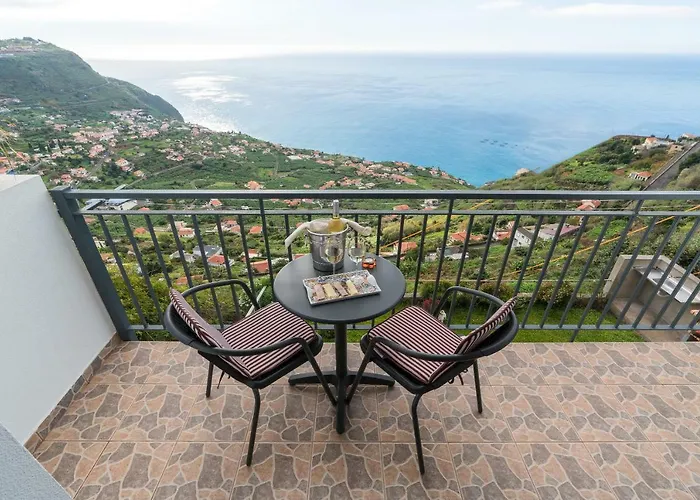 Casa Da Tenda Arco da Calheta (Madeira)